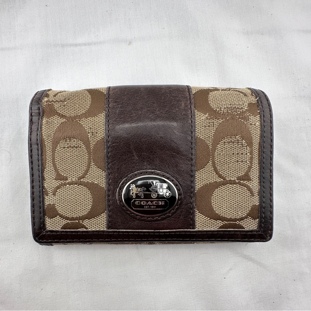 Vintage COACH wallet/ billfold. Brown/tan.